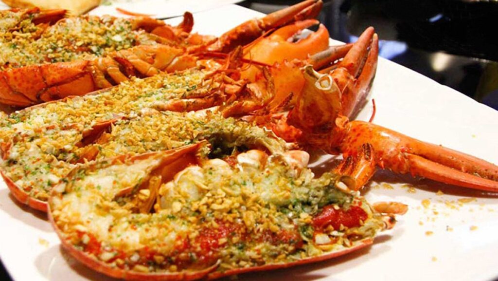 Cách làm tôm hùm sốt bơ tỏi thơm lừng