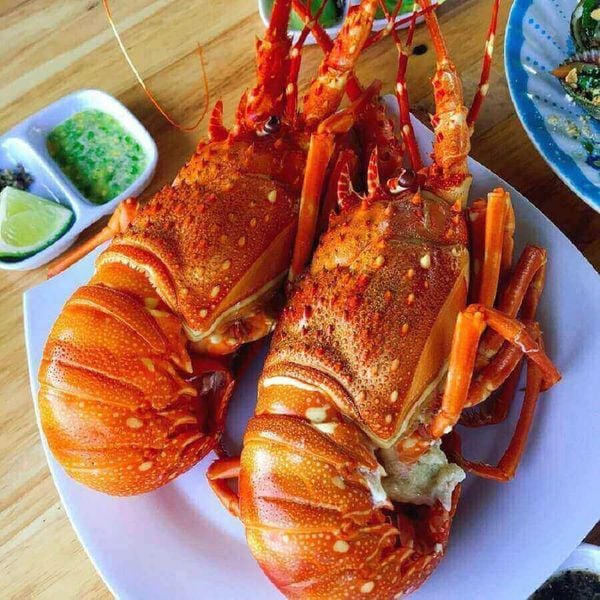 Tôm hùm bông hấp bia/ấp nước dừa