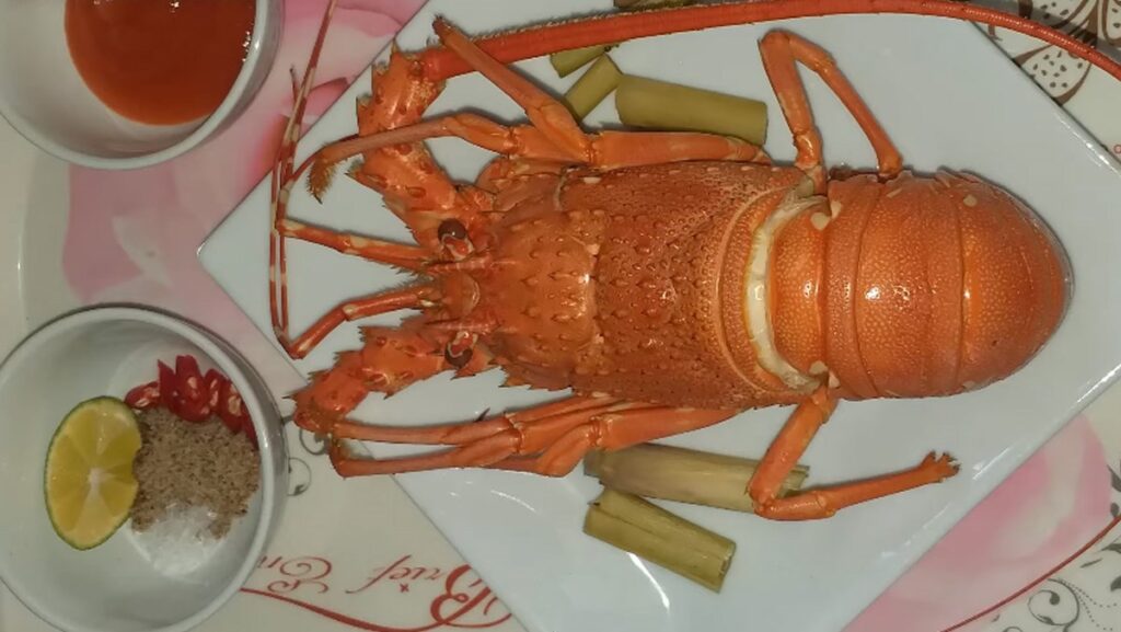 Tôm hùm tre hấp bia/xả