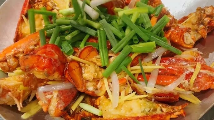 Sơ chế và xào sơ thịt tôm hùm